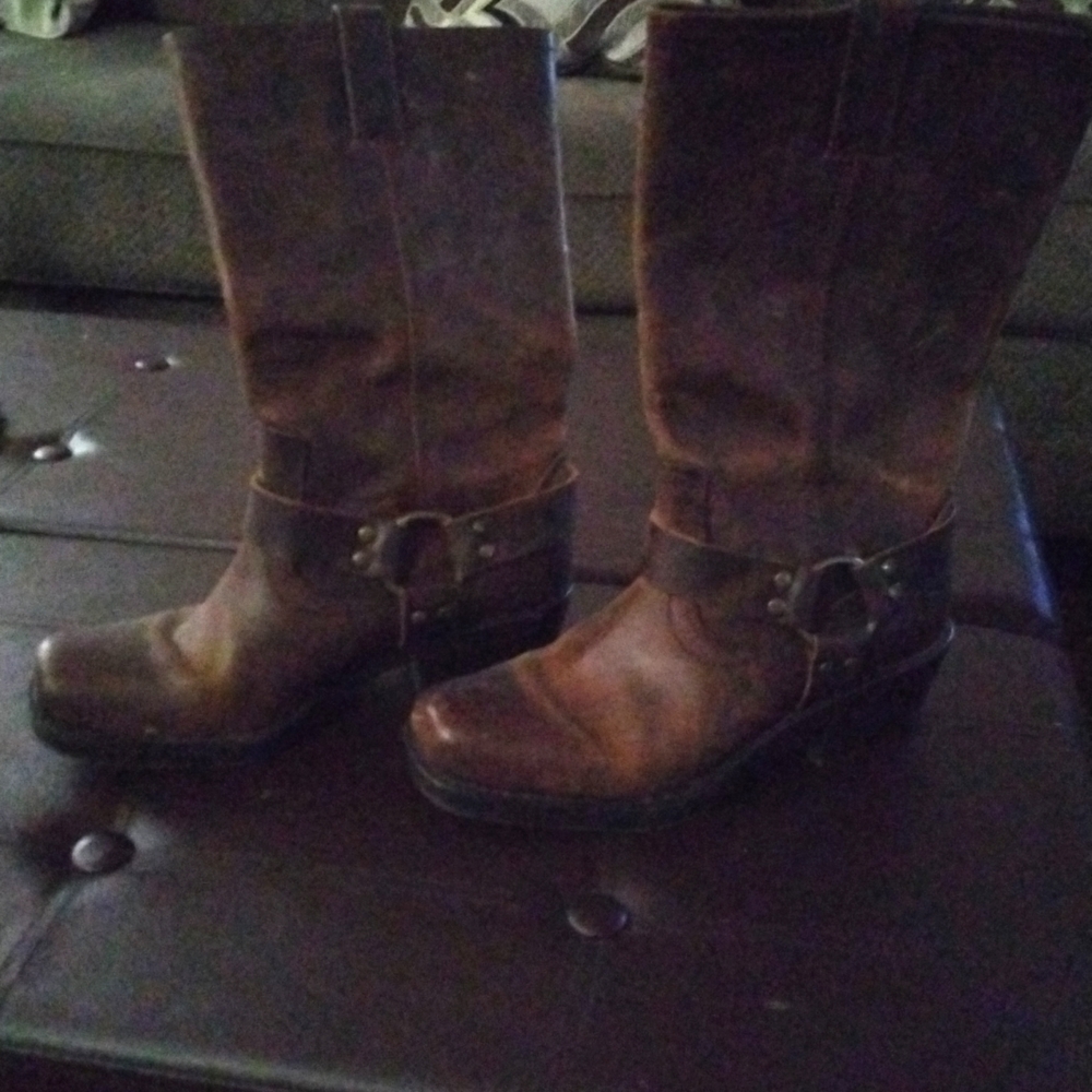 Moto boots